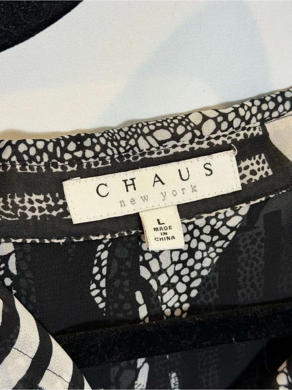Chaus Black and White Abstract Print Button-Down Blouse